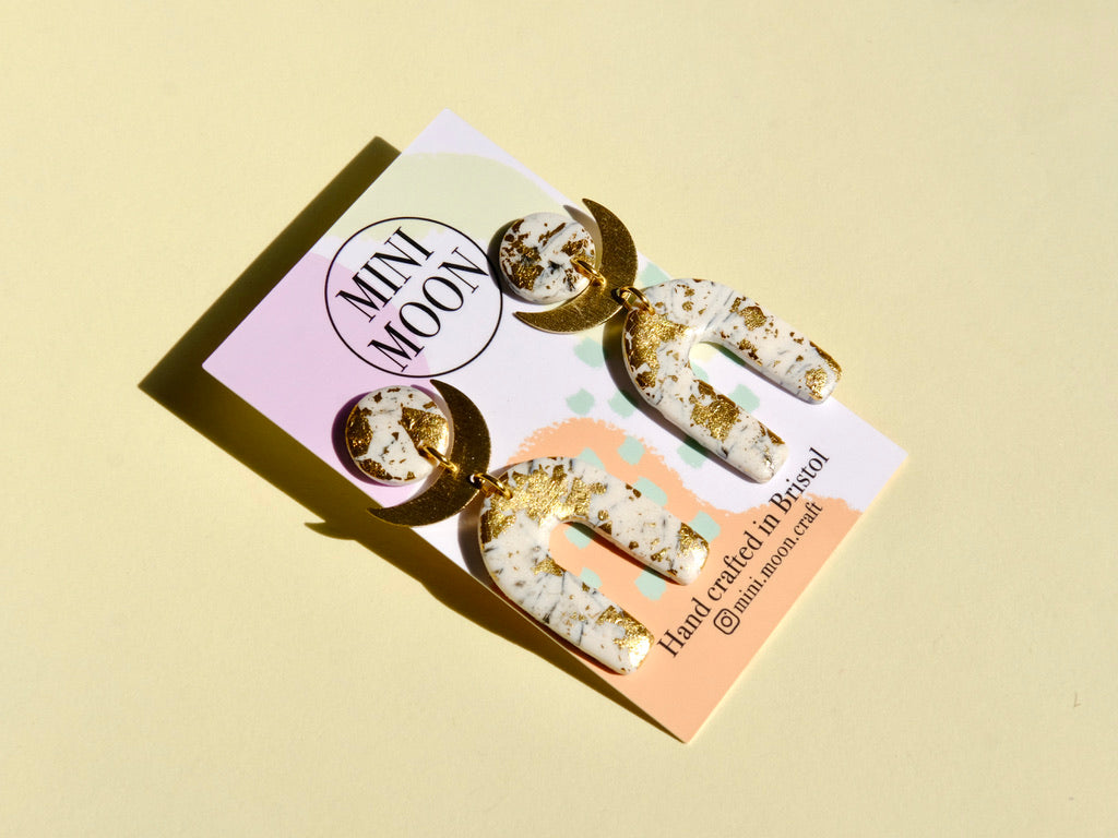 Marble & Gold Horseshoes