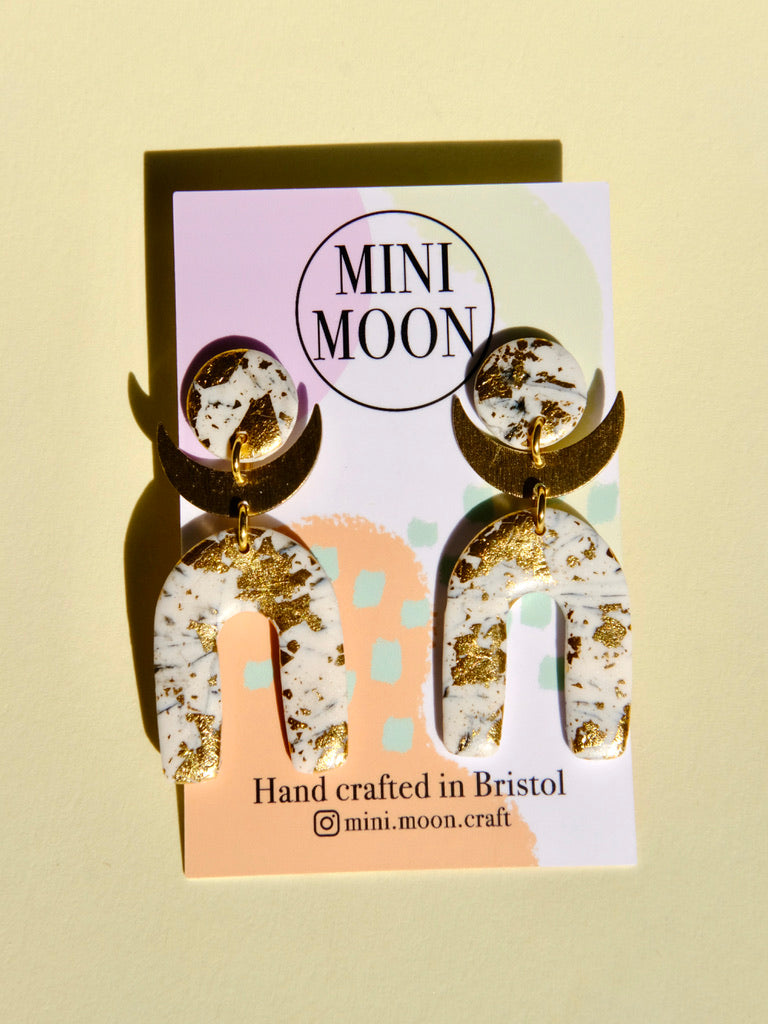 Marble & Gold Horseshoes