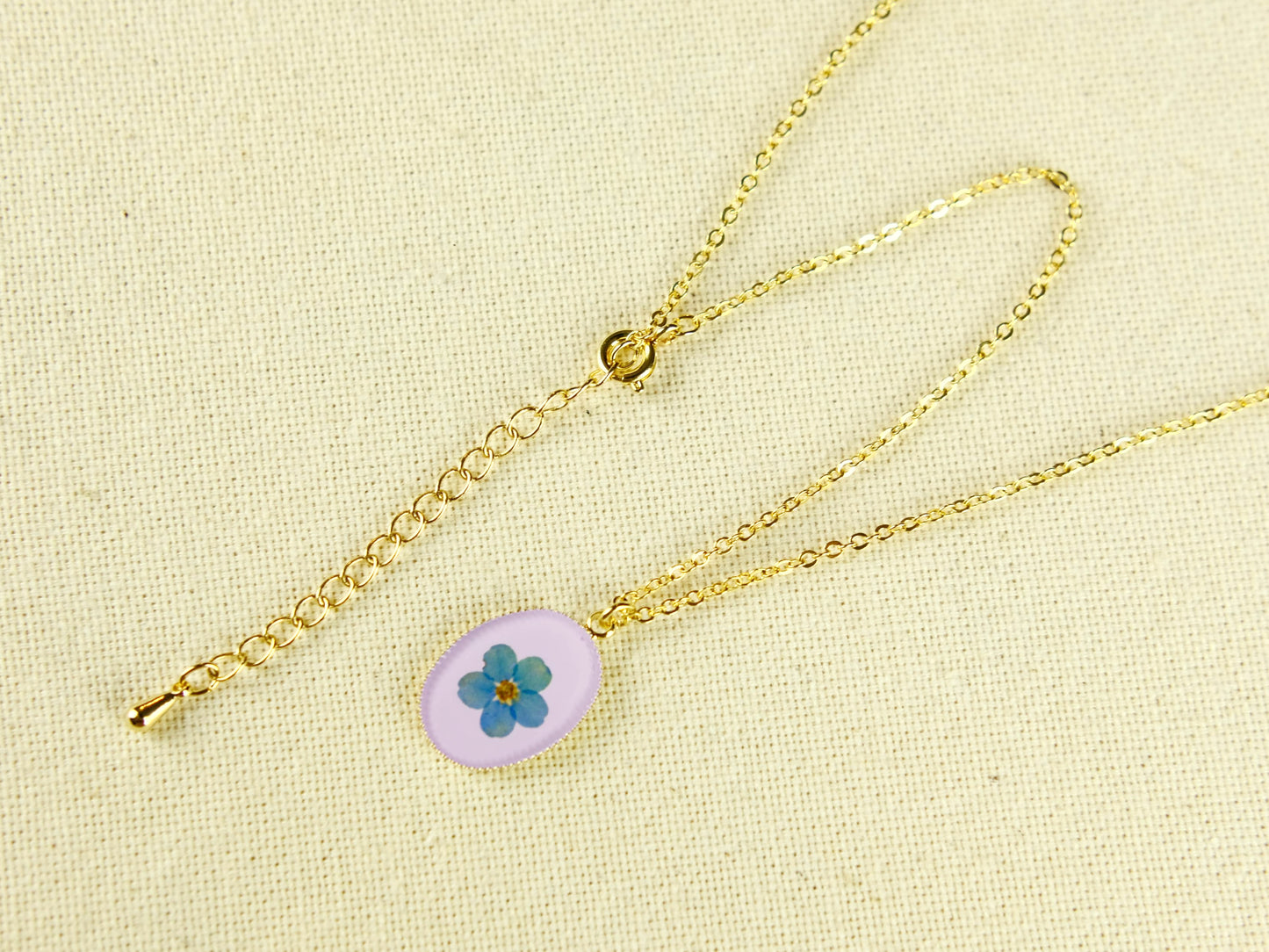 Gold Oval Forget-Me-Not Necklace
