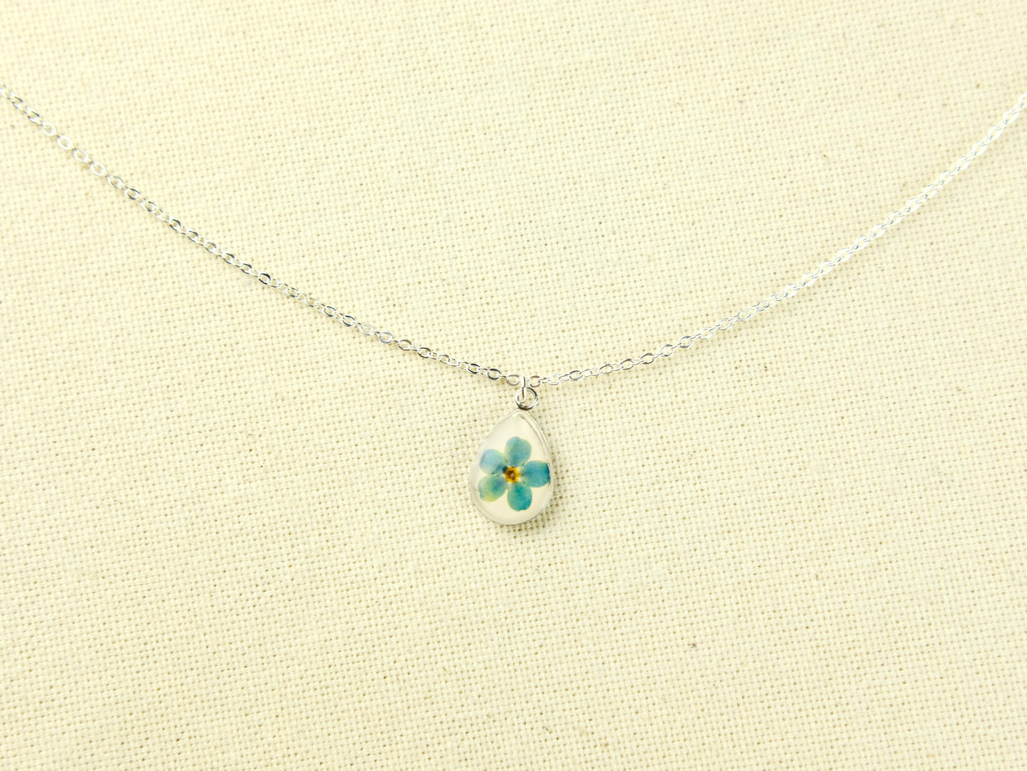 Silver Droplet Forget-Me-Not Necklace