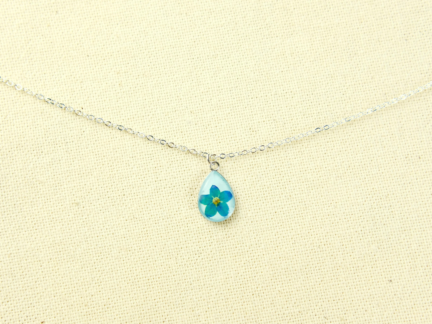 Silver Droplet Forget-Me-Not Necklace