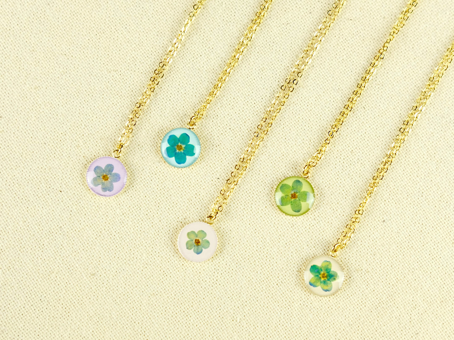 Gold Round Forget-Me-Not Necklace