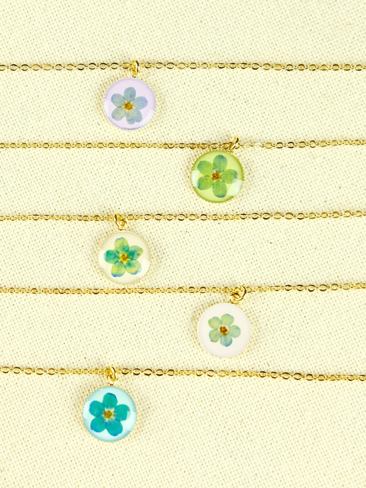 Gold Round Forget-Me-Not Necklace