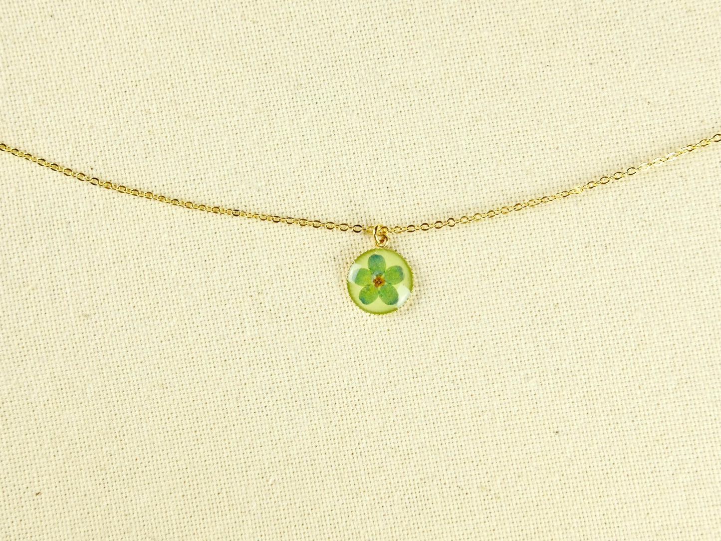 Gold Round Forget-Me-Not Necklace