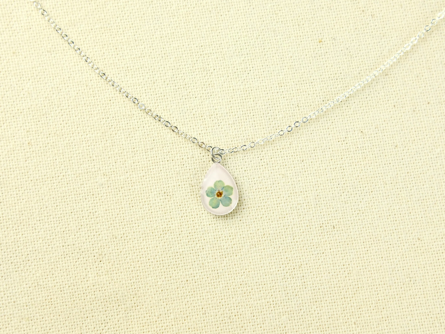 Silver Droplet Forget-Me-Not Necklace