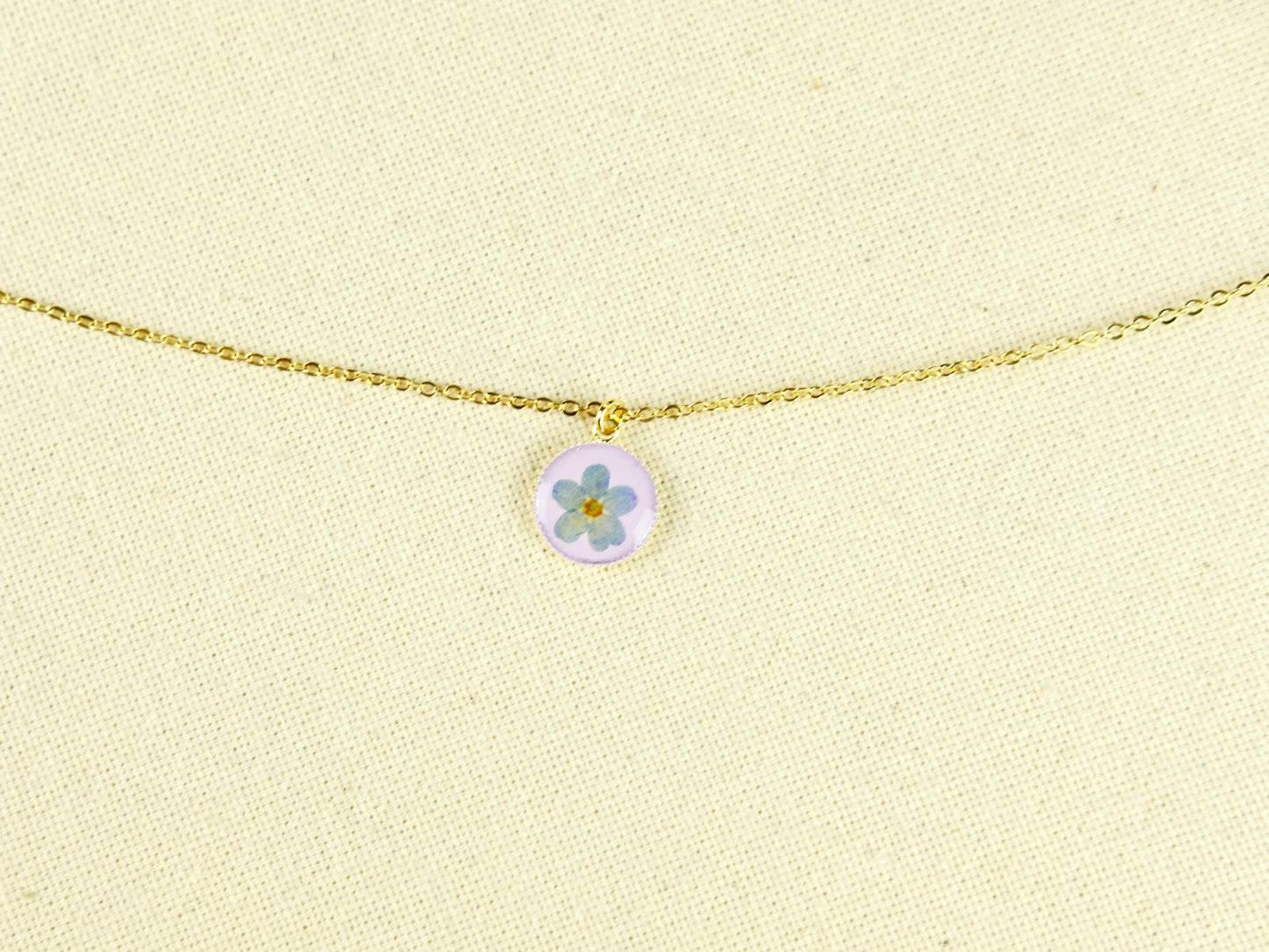 Gold Round Forget-Me-Not Necklace