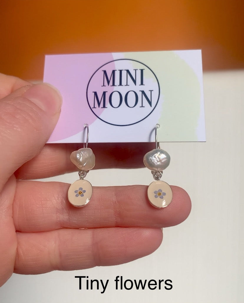 Vintage Freshwater Pearl & Forget-me-not 925 Silver earrings