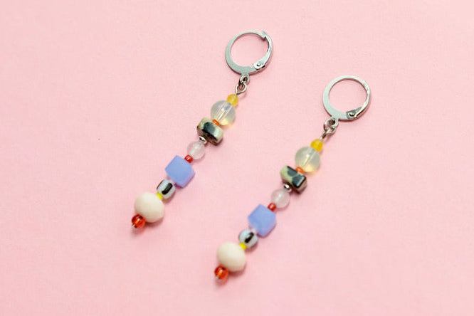 Pair of beaded earrings 