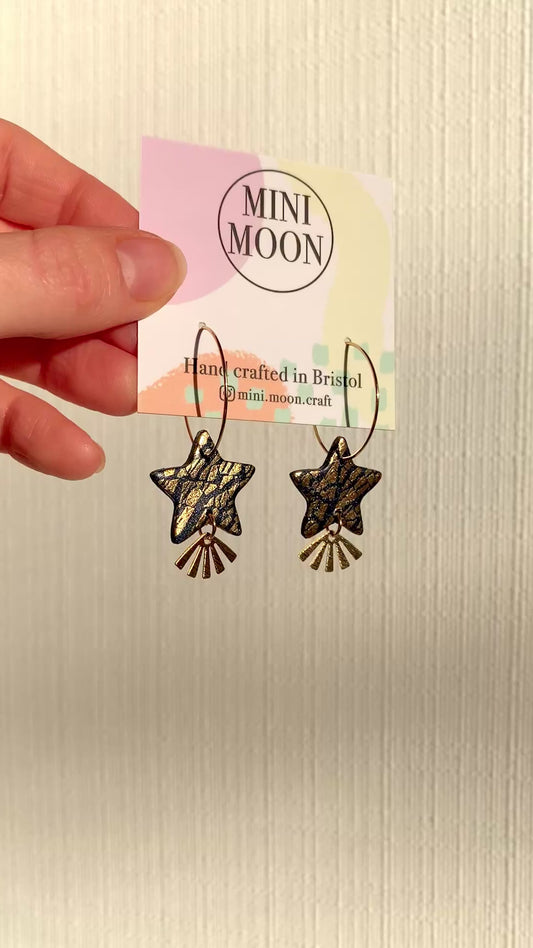 Golden Shooting Stars - Dark